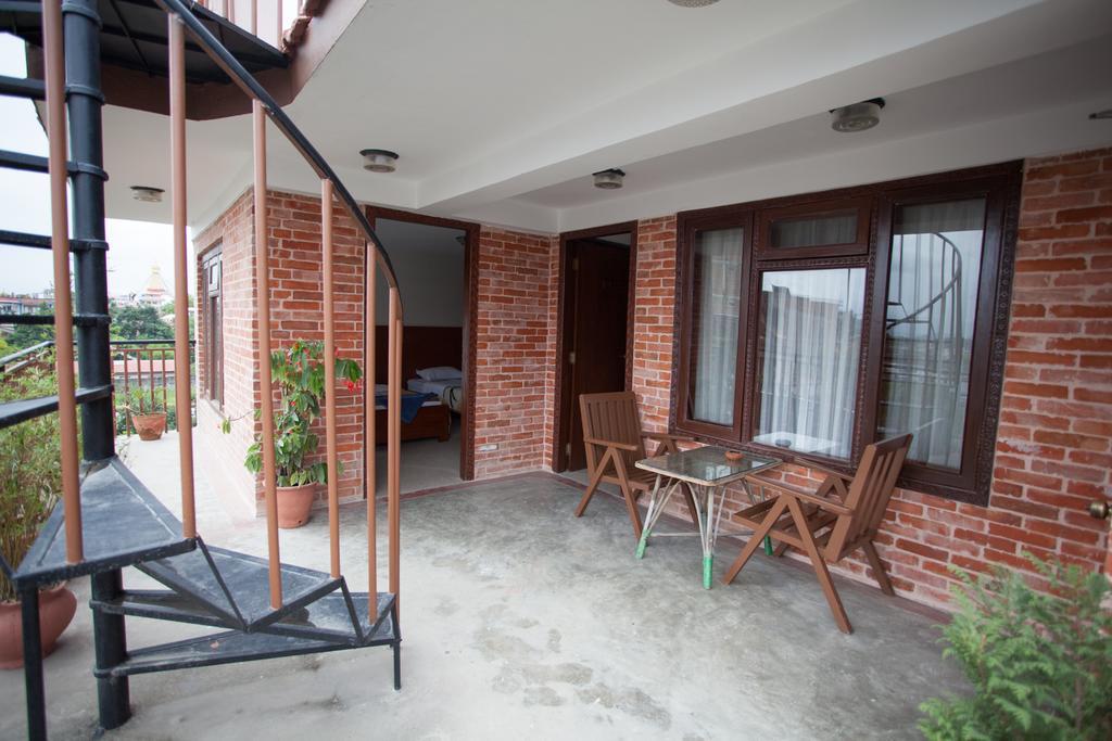 Maya Guest House Thimi Eksteriør bilde